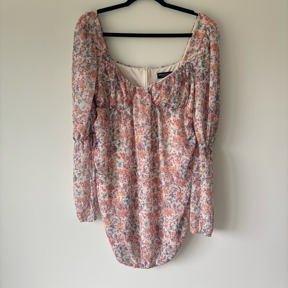 Pretty Little Thing Maternity Pink Floral Plisse Mini Dress Long Sleeve Fitted - Picture 2 of 14